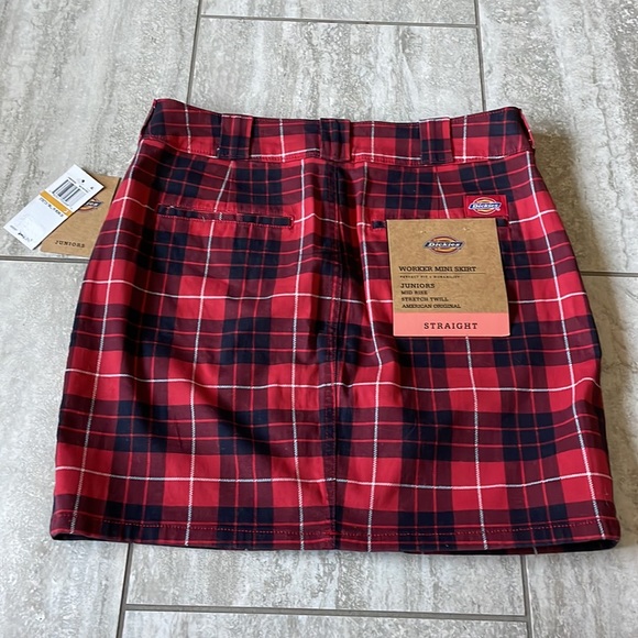 Dickies Juniors skirt size 3,checkered red and black,for women - Picture 3 of 8